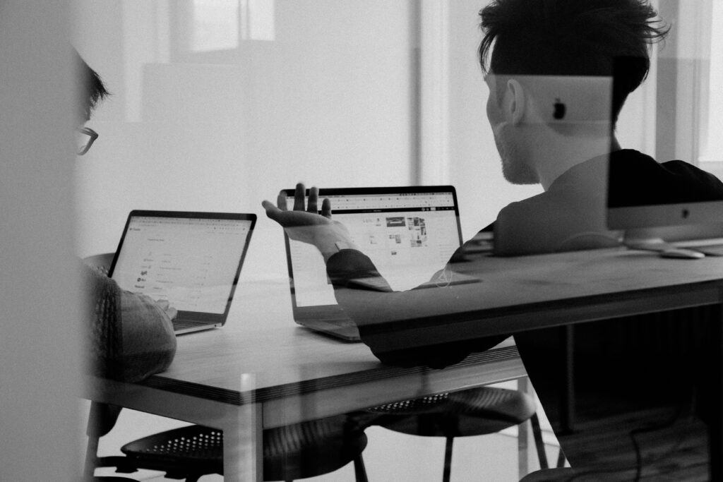 Man using macbook.
